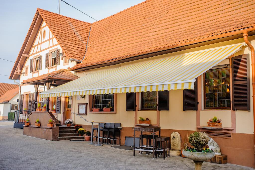 Hôtel Restaurant La Couronne Roppenheim Exterior foto
